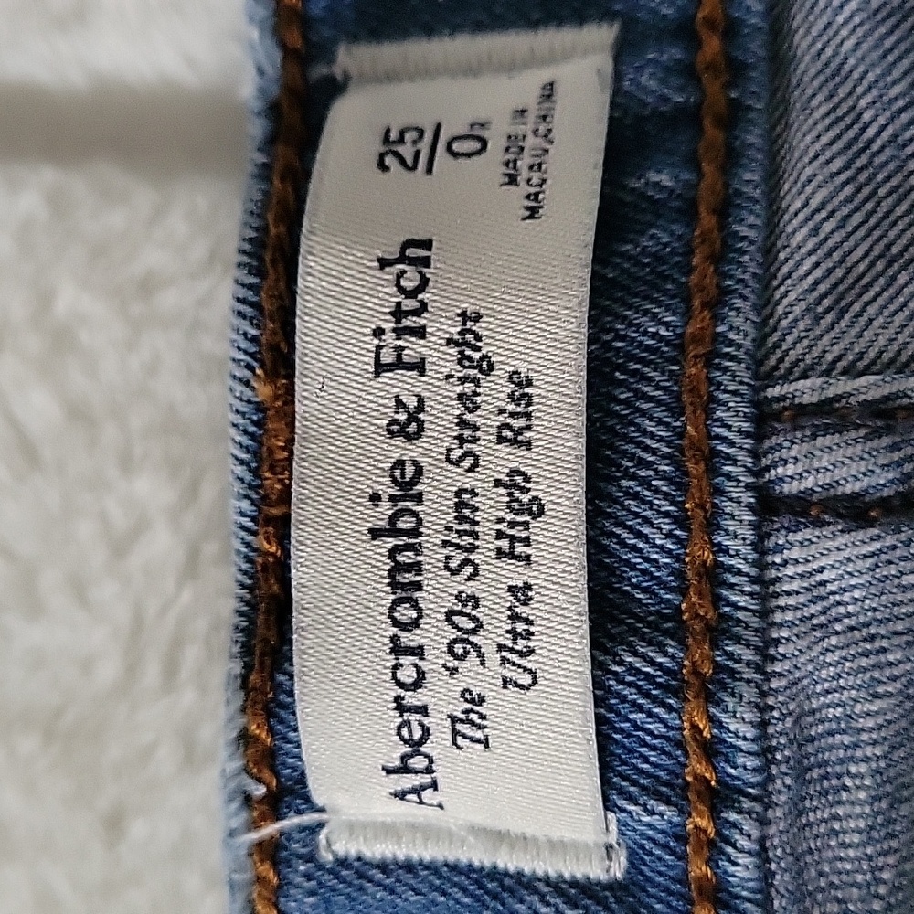 Abercrombie 90s Slim Straight jeans